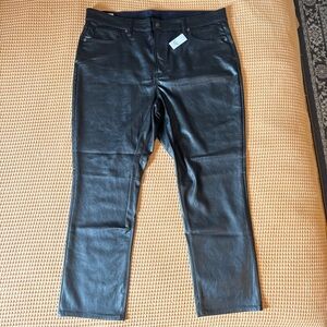 NWT GAP High Rise Black Vegan Leather Vintage Slim Pants | Women’s 35 / 20 Plus